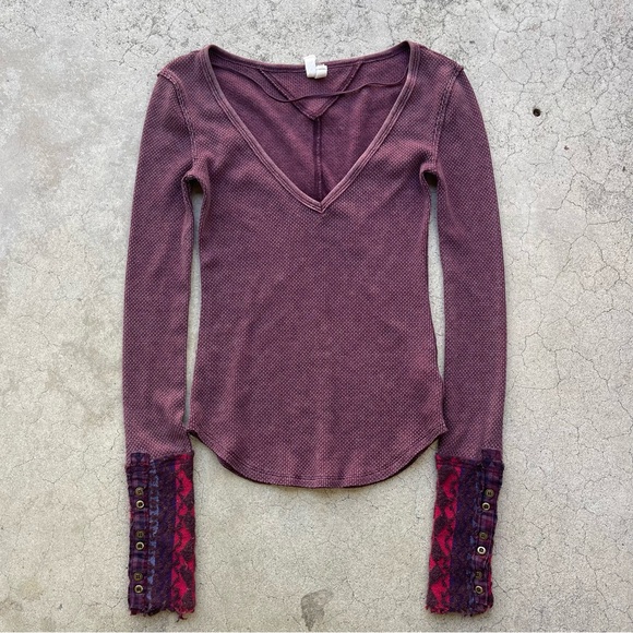 Free People Womens Art School Embroidered Cuff Waffle Knit Top Blouse size XS - Picture 6 of 7